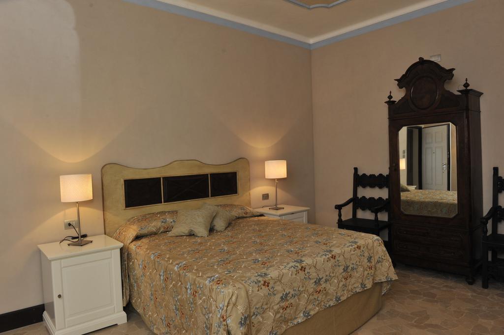 Relais Al Bel San Domenico Bed & Breakfast Alba  Bilik gambar
